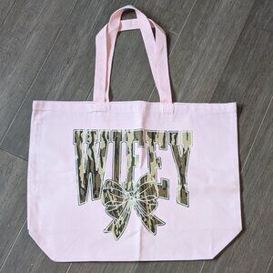 Camo Wifey Canvas Jumbo Tote, Pink, NEW!